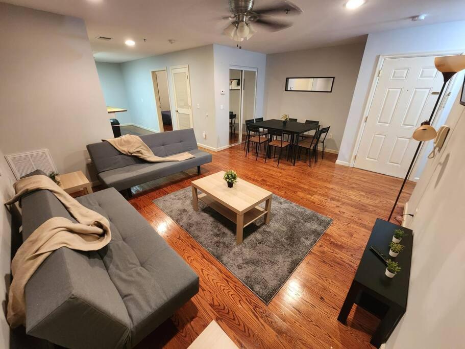 Luxury 2 Bed Apt, Mins To Nyc! Union City Exterior photo