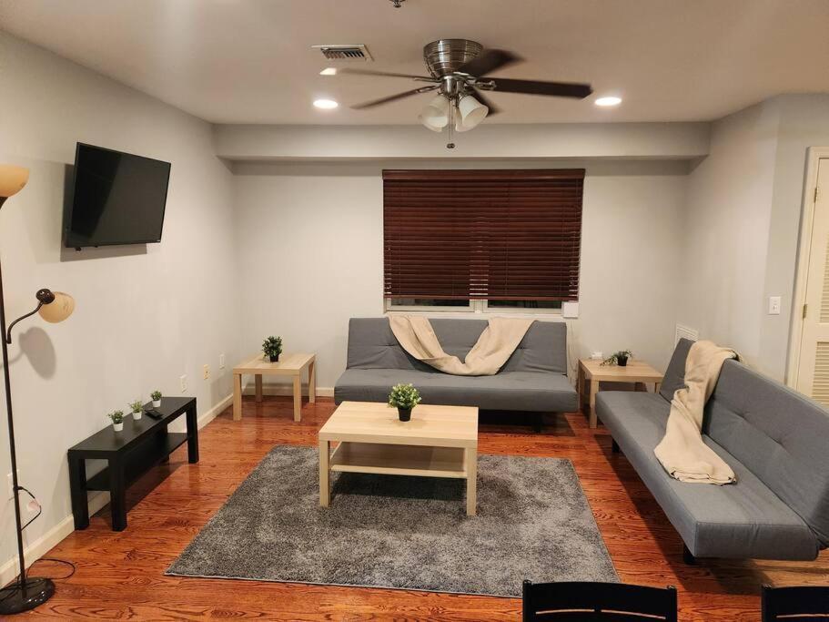 Luxury 2 Bed Apt, Mins To Nyc! Union City Exterior photo